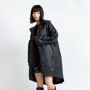 空氣感雨衣/時尚防水風衣 附收納袋(男女適用) 908白色