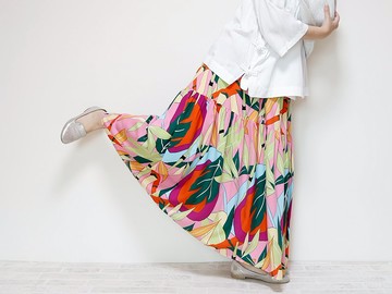 復古迷幻印花 傘襬長裙 適合春夏穿搭 傘襬設計修飾身形