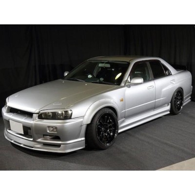 URAS（ユーラス） TYPE-R スカイライン 4ドア（R34