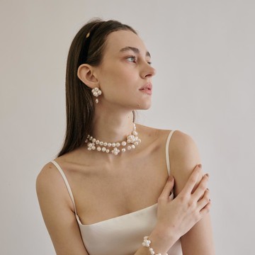 LESIS｜Clover Pearl Earrings 巴洛克幸運草珍珠耳環