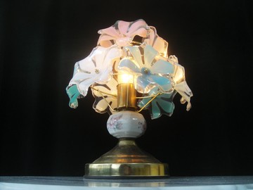 【老時光 OLD-TIME】早期二手台灣製花朵桌燈