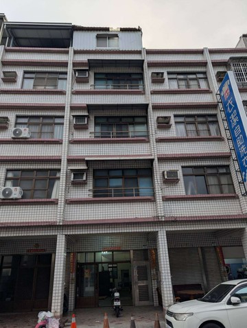 前鎮國中草衙捷運15米大路上方正透天店面｜高雄市前鎮區明衙路