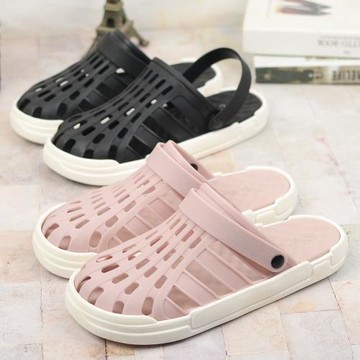 包頭涼拖鞋女鏤空兩穿透氣白色防滑浴室沙灘塑膠拖鞋夏季外穿休閑