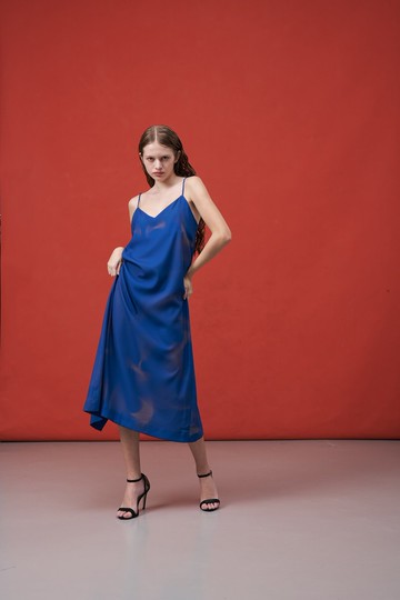 洋裝/細肩帶洋裝/氣質/藍印花/夏日洋裝/海邊/浪漫/印花/INF/25SS