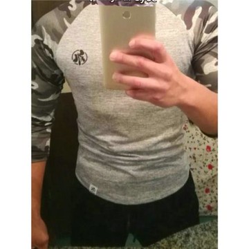 青春流行運動健身衣速干排汗迷彩袖圓領緊身顯肌肉款男七分袖修身