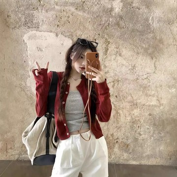 設計感小衆紅色開衫 針織外套 秋季開衫 外搭薄款 小開衫 女秋季韓係上衣 修身短款長袖針織衫外套