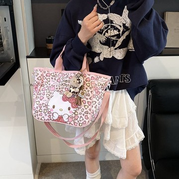 ✨臺灣出貨✨新款高顏值凱蒂貓印花斜挎包女大容量時尚百搭網紅甜美托特包結實