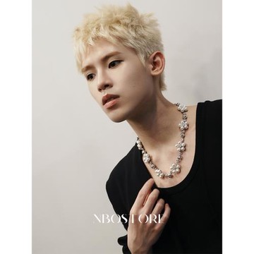 NboStore原創小眾高級感珍珠白花鋯石拼接項鏈情侶