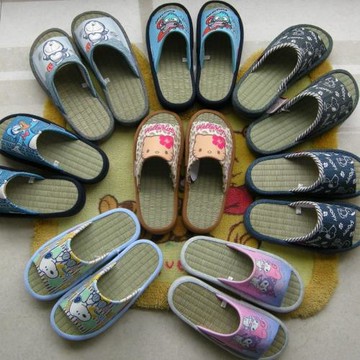 卡通三麗鷗室內家用地板防滑天然草席慢回彈靜音拖鞋