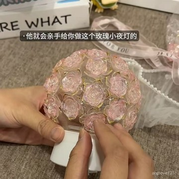 🔥48h臺灣夯貨+99免運✨玫瑰花小夜燈 手作創意擺件 玫瑰冰塊燈 手工diy玫瑰小夜燈 diy禮物 桌麵擺件 玫瑰夜