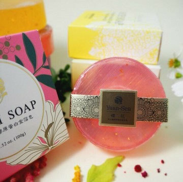 台東原生應用植物園｜野薑花、櫻花膠原蛋白金箔皂 100g(3.52oz) 清潔、滋潤、舒緩肌膚