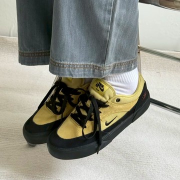 NIKE SB MALOR TE 黑黃 板鞋 滑板鞋 麂皮 休閒 男款 HF3066-700