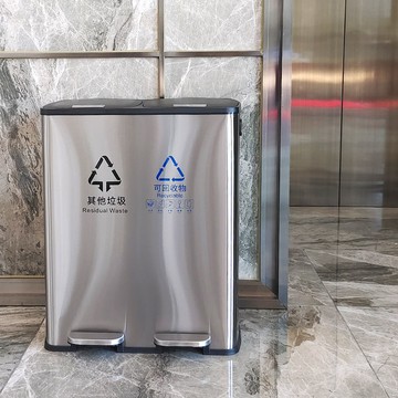家用垃圾桶腳踏式不銹鋼二分類商用酒店室內廚房大號帶蓋干濕分離168L 快速出貨