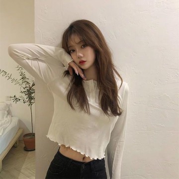 現貨 修身短版木耳邊長袖t恤女 純色短T 秋冬季長袖打底衫女 彈力棉t 亨利領長袖上衣 素色打底t恤 素t 女生短款上衣