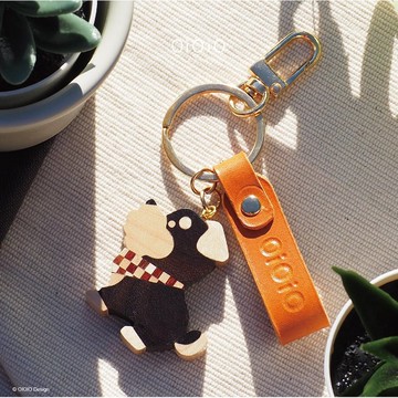 【手工實木吊飾】森林雪納/ 客製刻字 /送禮首選/ 鑰匙圈/ 聖誕