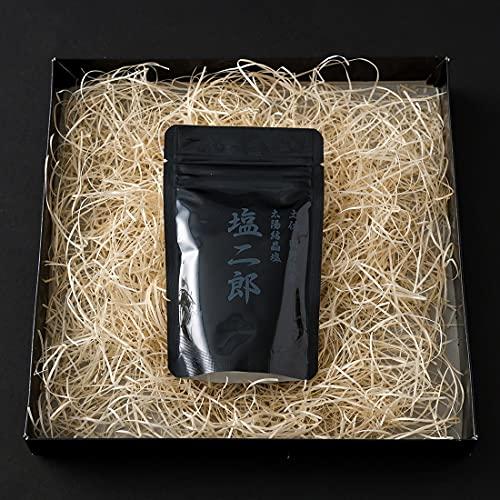 「塩二郎」 完全天日塩 100g 黒（細粒タイプ） 坂上＆指原のつぶれない店