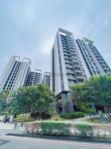 配件送萬元紅包｜室45坪雙平車高樓河景5房｜台中市北屯區環太東路