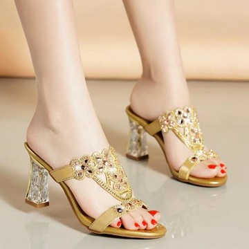 水鉆涼鞋女2023年新款夏季百搭中跟高跟水晶時尚外穿拖鞋粗跟鑲鉆