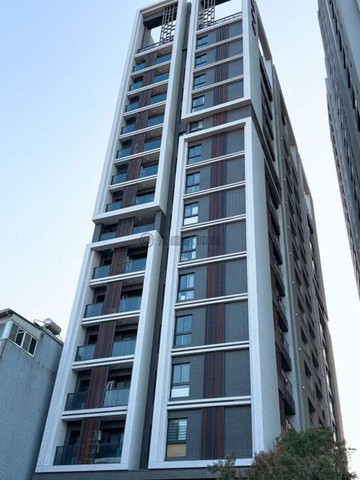 ❤️到站就到家❤️R21都會公園站❤️興連城PR｜高雄市楠梓區高楠公路