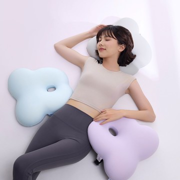 【EVERY THINK】雲朵花花腰靠枕 舒適支撐 貼合腰椎自然曲線