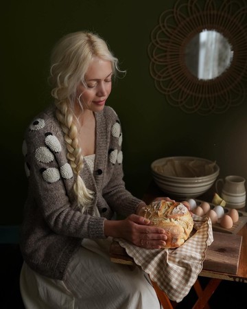 Sheeps 成人款羊毛衫，手工編織刺繡羊毛衫