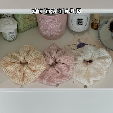 两件9.9折🔥臺灣出貨🔥可開發票✅甜美奶油色針織毛線大腸圈秋冬柔軟日常百搭髮圈盤發發繩髮飾新款