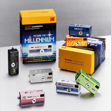 正版📷柯達 Kodak Charmera MILLENIUM千禧版掛件盲盒🎞️復古 CCD 包包掛飾 迷你掛件 互換禮物