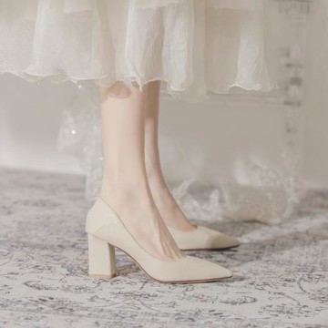 MAROLIO 舒適不累腳~法式米白高跟鞋女氣質軟皮7厘米粗跟淺口單鞋