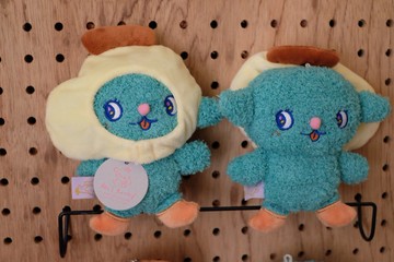 Mr. Cloudy 香蕉犬娃娃吊飾 -限量商品