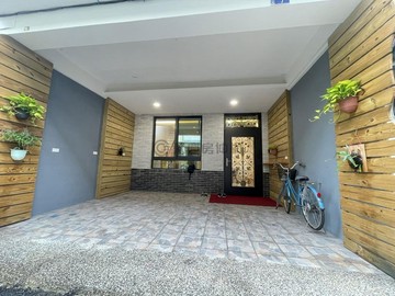 南投體育館旁全新整理大面寬精品透天｜南投縣南投市建國路
