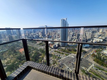 中央公園R9捷運站民生臻愛開放空間附B2平車｜高雄市新興區中山一路