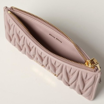 国内発送☆セール！miumiu マテラッセ フラグメントケース 楽天市場】MIUMIU ミュウミュウ フラグメントケース MATELASSE