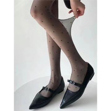 尖頭單鞋2024新款蝴蝶結布洛克小皮鞋淺口英倫風一腳蹬平底鞋女潮