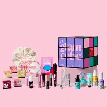 【超值禮盒】終極美妝魔方倒數月曆 彩妝保養24件組 - Benefit貝玲妃