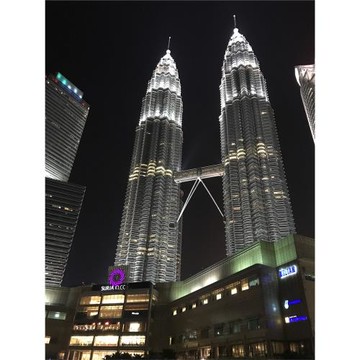 馬新旅遊｜雙子星.亞羅街夜市.大紅花海上VILLA.金沙娛樂城.米其林美食.無購物5日_26KS5D1