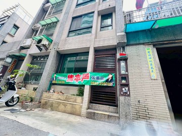 獨家稀有釋出！鳳山過埤國小旁透天美屋｜臨8米路雙車｜高雄市鳳山區過仁街