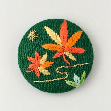 秋季楓葉刺繡胸針 或 刺繡髮圈 和風