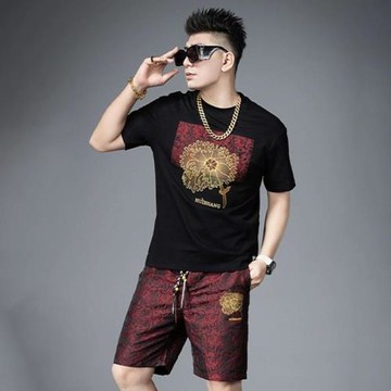 (免運)歐洲站男士夏季套裝2025新款潮牌玫瑰刺繡短袖短褲兩件套輕奢運動