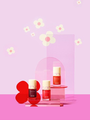Take a rest. Nail color play