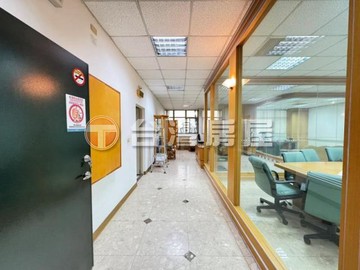 房市宜芸⛅優質園區美辦公出售｜新北市汐止區康寧街