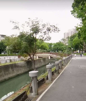 河提公園.裕誠商圈京城一期3房平車｜高雄市三民區河堤路