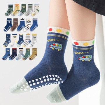（5雙一組）太空汽車隊防滑點膠中筒襪 男童 短襪 襪子 汽車 太空 宇宙 童襪 兒童 止滑襪 童裝 橘魔法 現貨【BB9000】