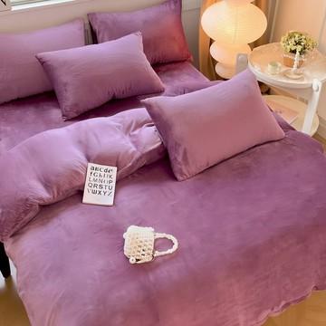 夢之語 防靜電法蘭絨床包 + 兩用被套毯4件組 加大  床包182 x 188cm + 被套182 x 212cm + 枕套45 x 75cm x 2件  莓果糖霜  床包182 x 188cm + 被套182 x 212cm + 枕套45 x 75cm x 2件