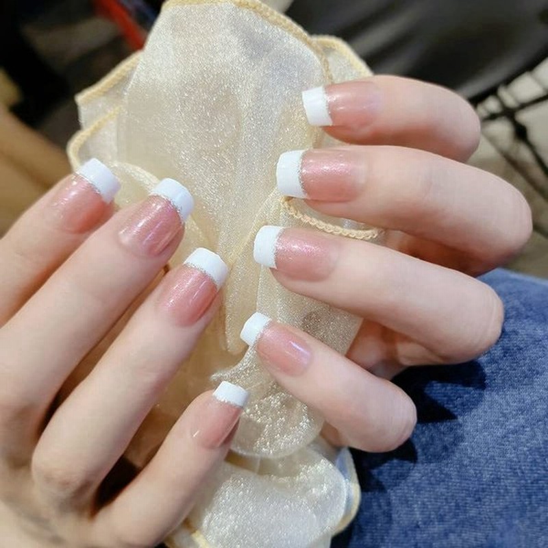 24枚入り ネイルチップ ヌーディーベージュフレンチネイル 上品で可愛らしい雰囲気のシンプルなヌーディーベージュを使ったシンプルデザインです 通販 Lineポイント最大get Lineショッピング