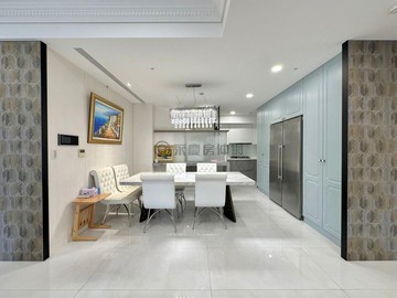 美術館悅龍灣百萬裝潢3房3衛B1連號雙平車｜高雄市鼓山區龍水二路