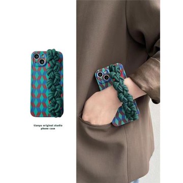 復古撞色菱格適用蘋果17promax手機殼16plus麻花腕帶iPhone15/14/13/12Pro可斜挎潮牌17pm個性時尚女硅膠軟殼