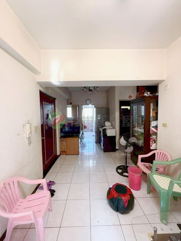 西屯/逢甲商圈/中港世紀紅/中樓層三房｜台中市西屯區上明二街