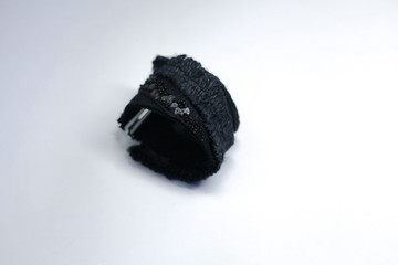 SARTO.. 手工刺繡寬/黑麻流蘇手環/少量製作/工藝設計/設計師作品
