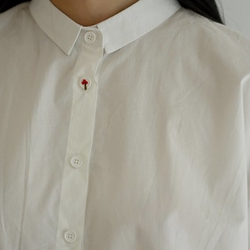 紅花繡釦-短袖襯衫上衣-米白色