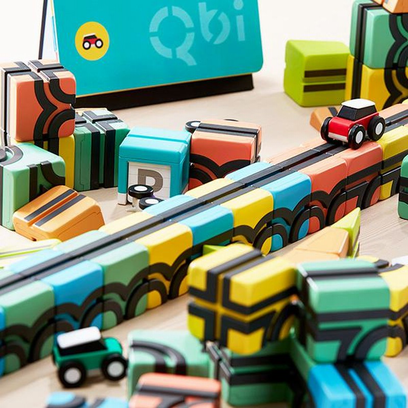 ★Qbi（キュービーアイ）Classic PLUS Qbi Classic PLUS 発展セット 33ピース 車4台 | ENGAGING TOYS